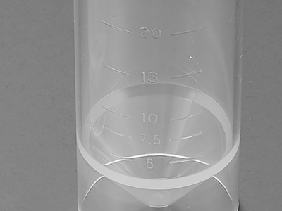 管體表面刻度清晰，方便觀察，準(zhǔn)確度±2%