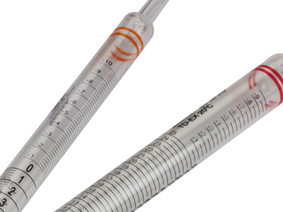 雙向刻度線設計，便于識別移液體積，負刻度增加移液容量，適用于更大容量