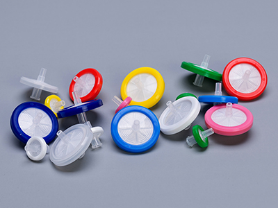 聚丙烯外殼帶有顏色環(huán)，以區(qū)別不同材質過濾器