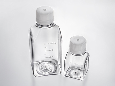 底部平整，可穩定放置于桌面