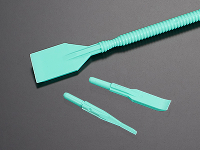 獨特的雙功能設(shè)計，另一端配備“刮刀型”結(jié)構(gòu)提供無死角處理