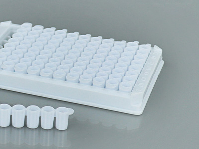 字母與數字坐標定位，方便實驗操作與識別